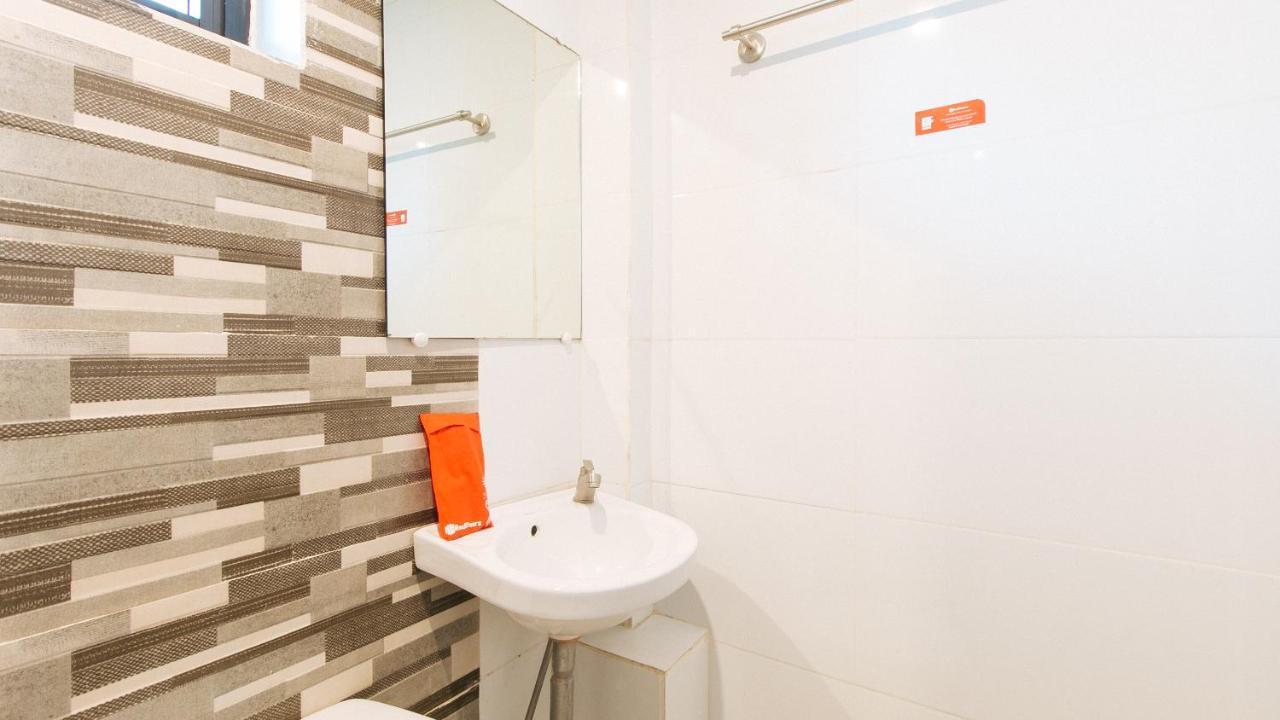 Reddoorz @ Walk Inn Hotel Manille Extérieur photo